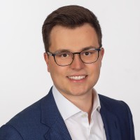 Lars Hartstein Email
