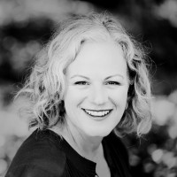 Erika Lonergan Email & Phone Number