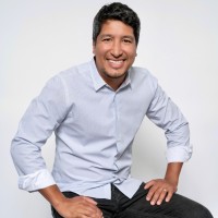 Esencia Employee Mauricio Grisales's profile photo