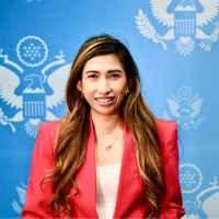 Minnie Aponte Email & Phone Number