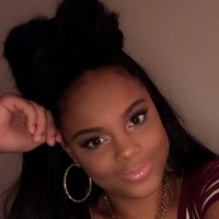 MakeUP Employee Alexa Harrison's profile photo