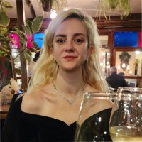 Bee Advise Employee Ernur Endirce's profile photo