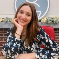 Creative Financial Network Employee Julie Rosenthal's profile photo