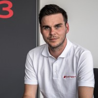 Robert Kämpf Email