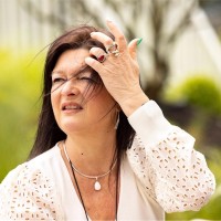 Inez Senecaut Email & Phone Number