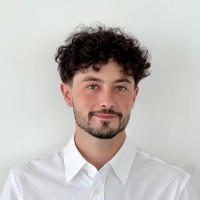 Louka Perchais Email