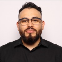 Precious Cosmetics Employee Mario Reyes's profile photo
