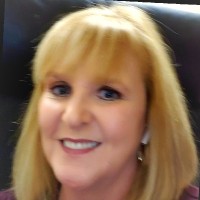 Verizon Global Network Solutions Employee Luann Davenport's profile photo