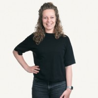 Anouk Bakker Email