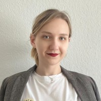 Valeriia Nehlushchenko Email