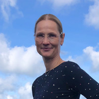 Eva Gils Email & Phone Number