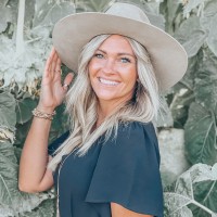 Indy Bloom Design Employee Mindy Young's profile photo