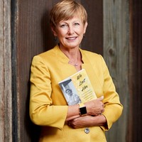 Author, Writer, Speaker Employee Ellen Krohne's profile photo