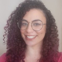 Brunna Prado Email