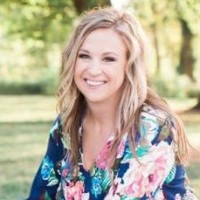 Lauren Renz Email & Phone Number