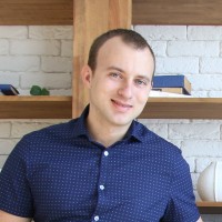 Volodymyr Voloshyn Email