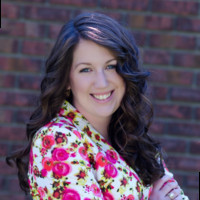 Lauren Paton Email & Phone Number