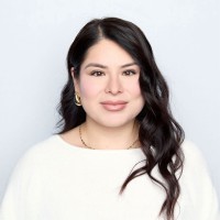 Vivian de la Paz Email & Phone Number