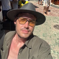 Iván Gorojovsky Email