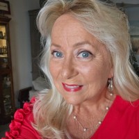 Mary Wright Email & Phone Number
