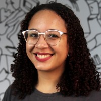 Julia Sousa Email