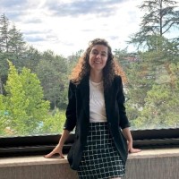 Özge Tezcan Email