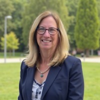 Betsy Hayden Email & Phone Number