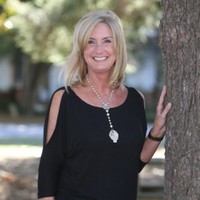 Savant Learning Systems Inc. Employee Mimi Dubois's profile photo