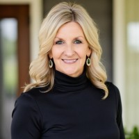 Local Title & Closing Services Employee Amie Estes's profile photo