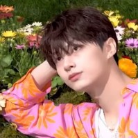 PLEDIS Entertainment Employee Wen Jun's profile photo