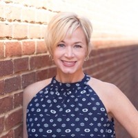Capstone Realty Employee Niki Dean's profile photo
