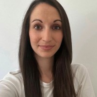 Kornélia Magyar Email