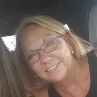 Retail Options Employee Sandy Hoffman's profile photo