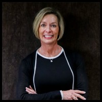 Terri Arias Email & Phone Number