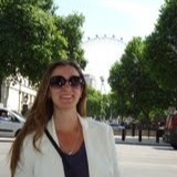 VR Editora Employee Alessandra Pezarine's profile photo