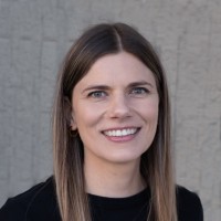 Becky van Wieringen Email