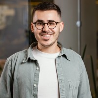 Agora RE Employee Guy Schwartz's profile photo