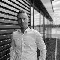 Mercedes-Benz AG Employee Sven Buchner's profile photo