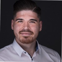 Philipp Knoll Email