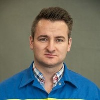 Lukas Bach Email