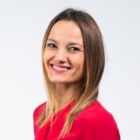 Martina Holíková Email