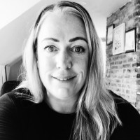 Niamh Simões Email & Phone Number