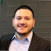 Advanced Distributor Products Employee Enrique Bautista's profile photo