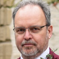 Roland Lee Email & Phone Number