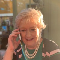 Julie Binns Email
