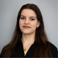 Antigona Muriqi Email