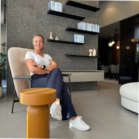 Studio971 Employee Veronika Smart's profile photo