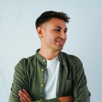 Edoardo Mangani Email