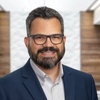 Luis Vélez Email & Phone Number