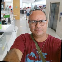 Ariano Ari Email